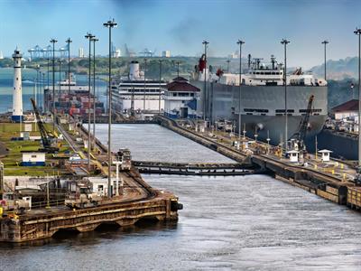 The Panama Canal PAcific Ocean Atlantic Ocean North America - Yaclass.jpg