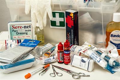 first-aid-kit-first-ai...t-medical-908591.jpg