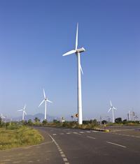 A_Wind_turbine_near_Kanyakumari.jpg