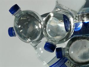 bottles-60466_1280.jpg