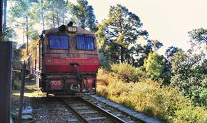 Train-on-the-Railway-Front-view-54757-pixahive.jpg