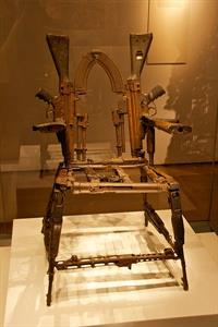 400px-Throne_of_Weapons,_British_Museum.jpg