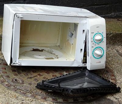 trashed-microwave-oven.jpg