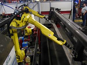 1200px-FANUC_6-axis_welding_robots.jpg