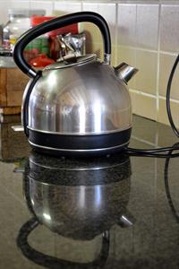 electric-kettle-1644823_1920.jpg
